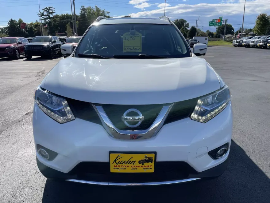 2016 Nissan Rogue SL photo 1