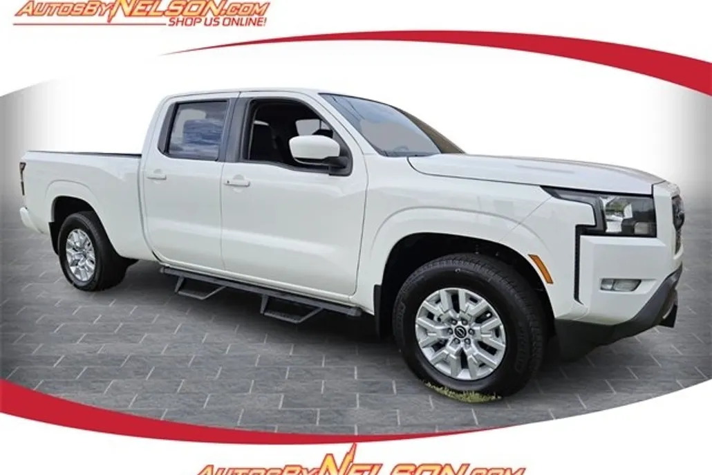 2023 Nissan Frontier SV photo 1