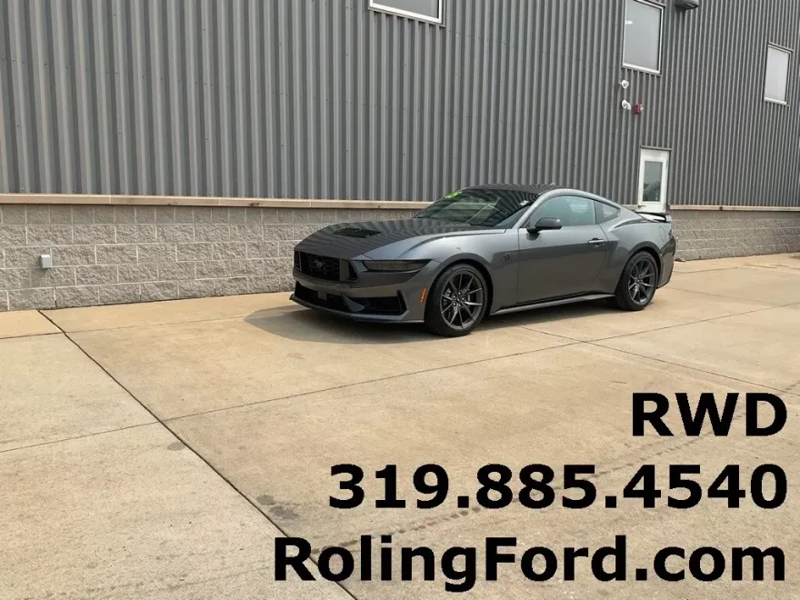 2025 Ford Mustang Dark Horse photo 1