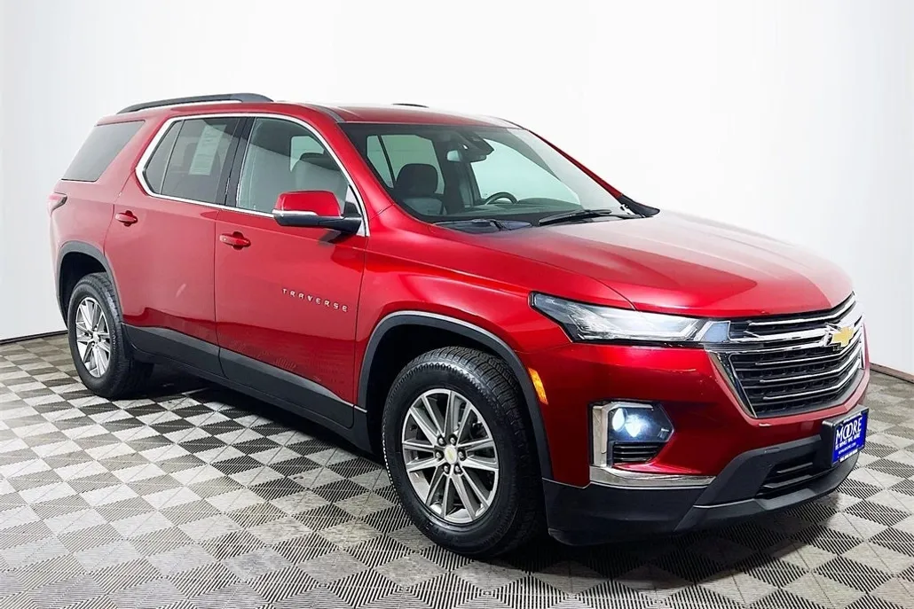 2023 Chevrolet Traverse 1LT photo 1