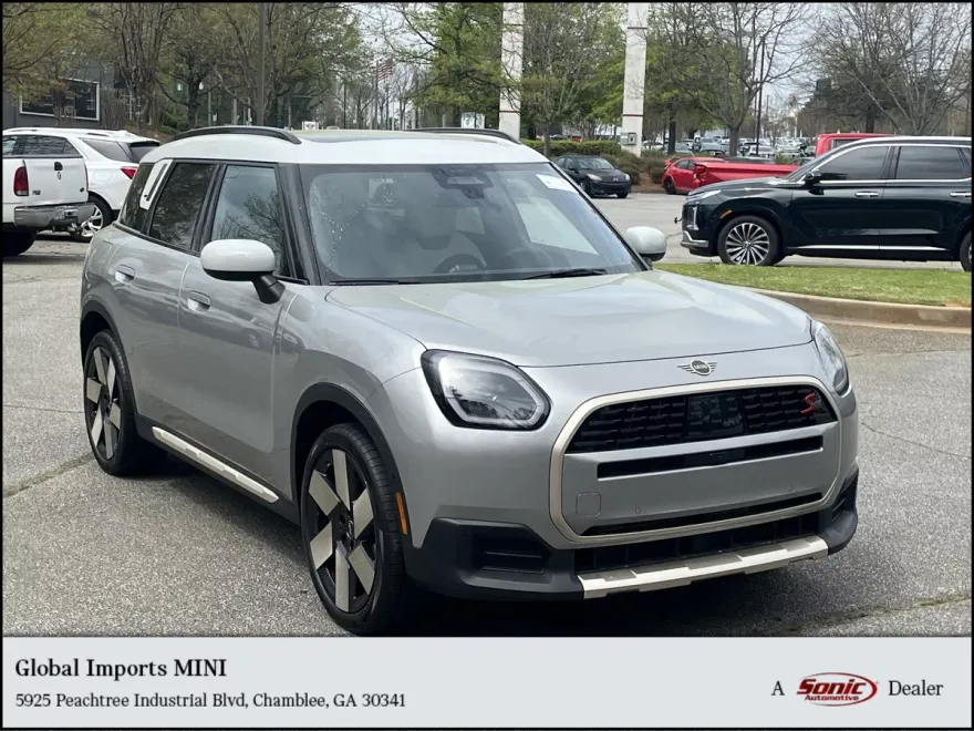 2025 Mini Countryman S ALL4 Iconic photo 1
