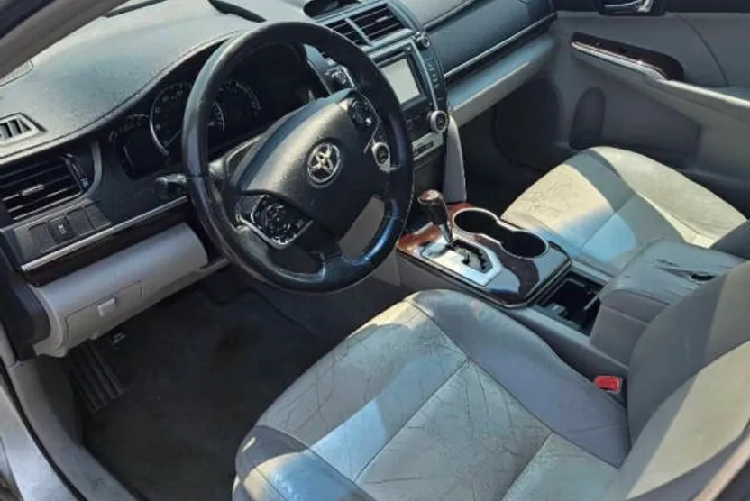 2012 Toyota Camry XLE photo 1