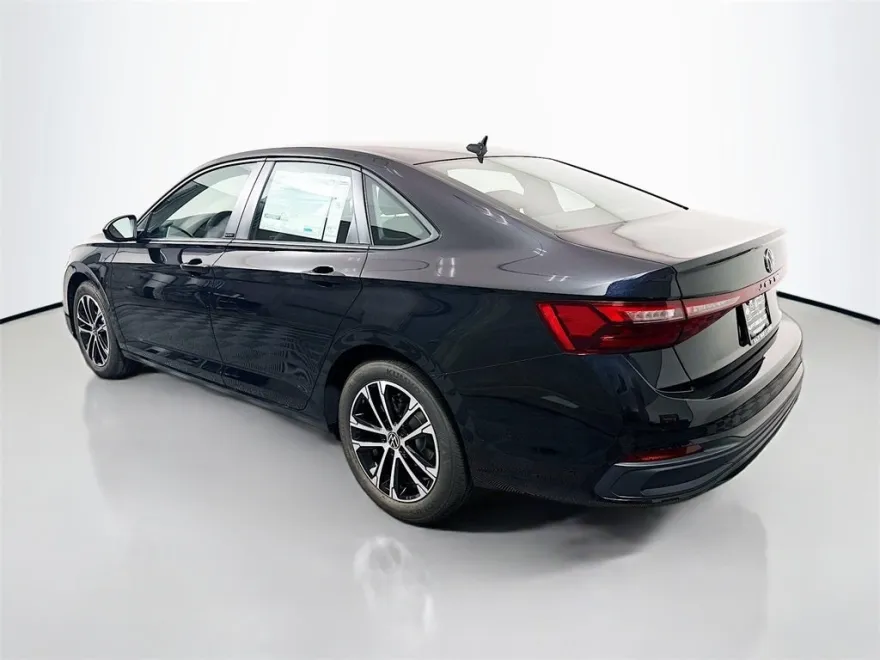 2025 Volkswagen Jetta 1.5T Sport photo 1