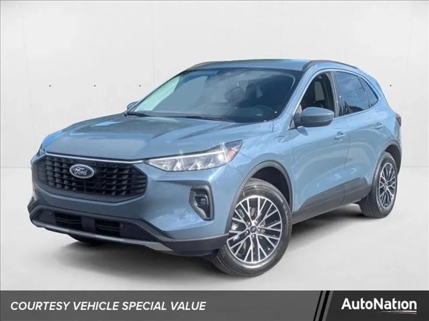 2025 Ford Escape photo 1
