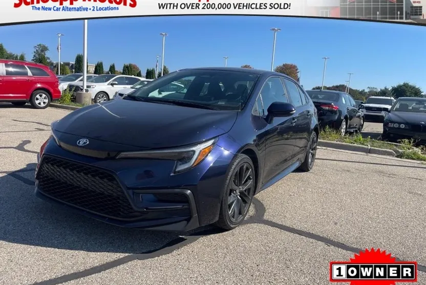 2023 Toyota Corolla SE photo 1