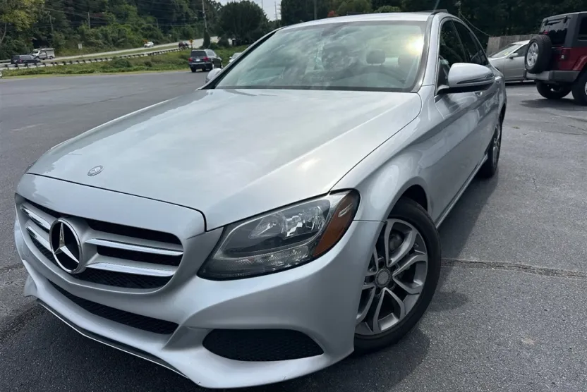 2016 Mercedes Benz C 300 Sedan photo 1