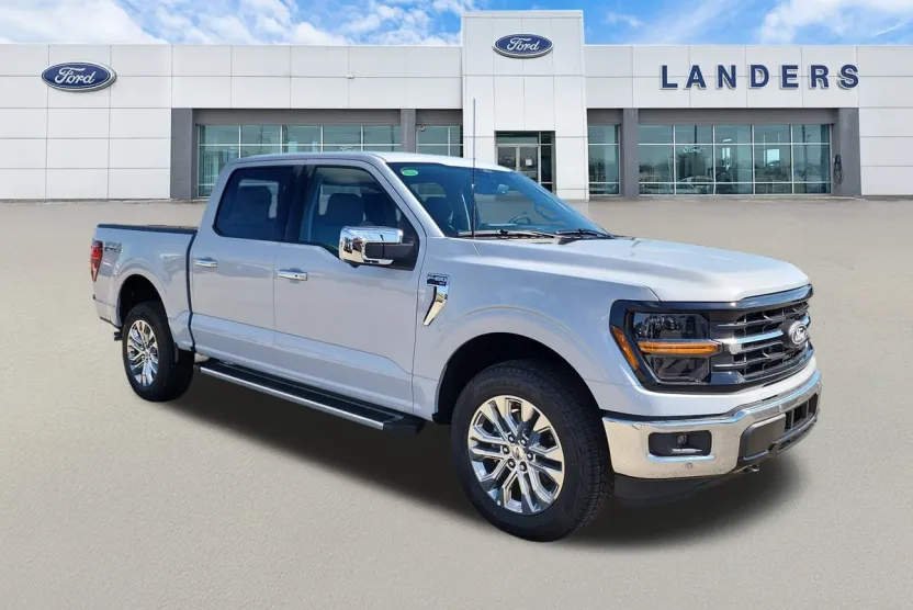 2025 Ford F-150 XLT photo 1