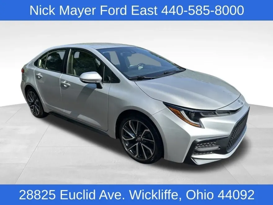 2022 Toyota Corolla SE photo 1