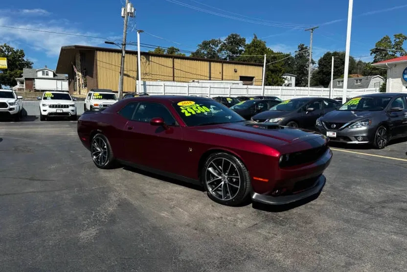 2018 Dodge Challenger 392 Scat Pack Shaker photo 1