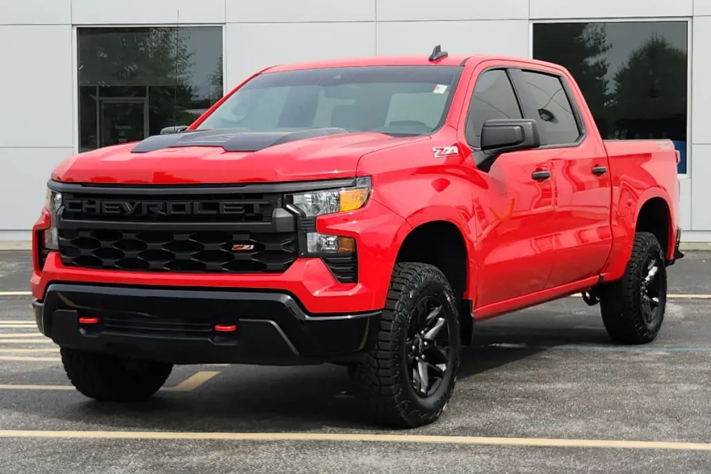 2024 Chevrolet Silverado 1500 Custom Trail Boss photo 1