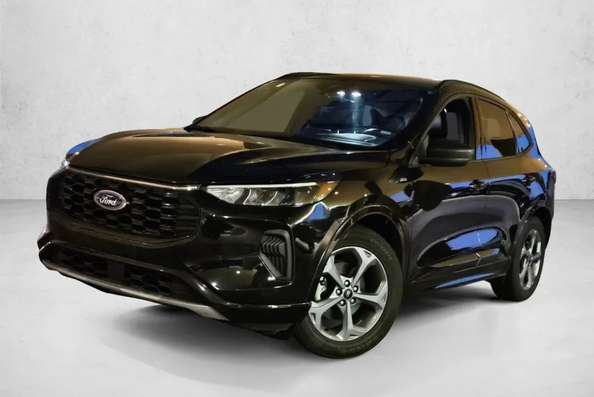 2023 Ford Escape ST-Line photo 1