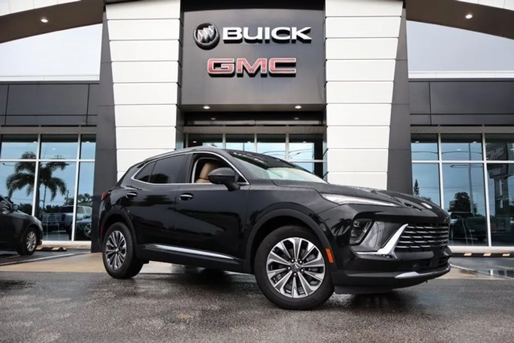 2025 Buick Envision Preferred photo 1