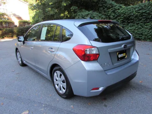 2013 Subaru Impreza 2.0i photo 4