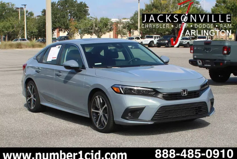 2024 Honda Civic Touring photo 1
