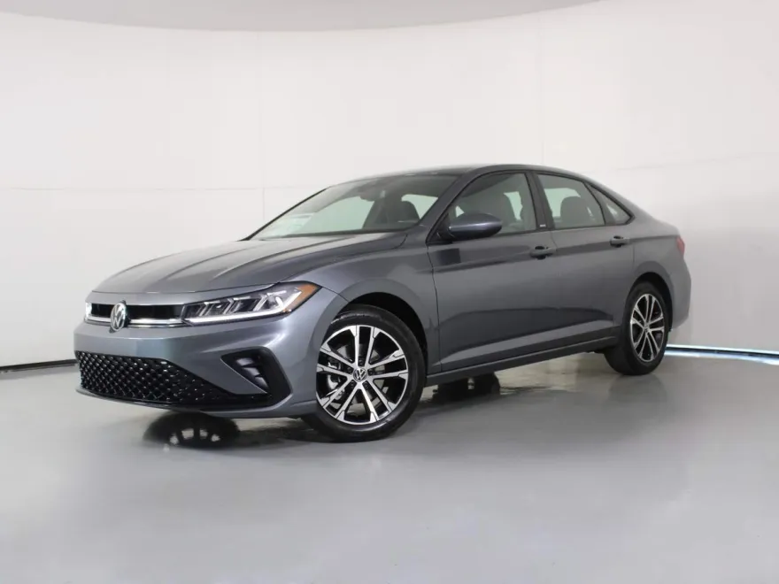 2026 Volkswagen Jetta Sport photo 1