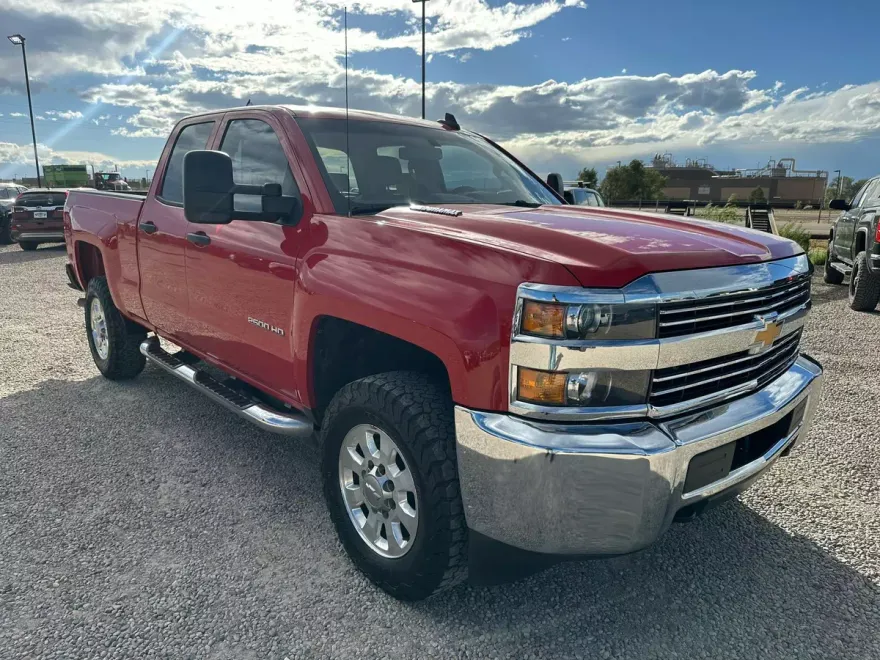 2015 Chevrolet Silverado 2500HD photo 1