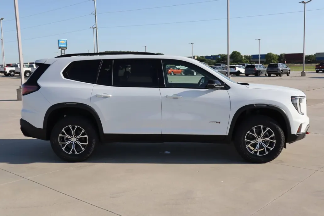 2025 Gmc Acadia AT4 photo 1