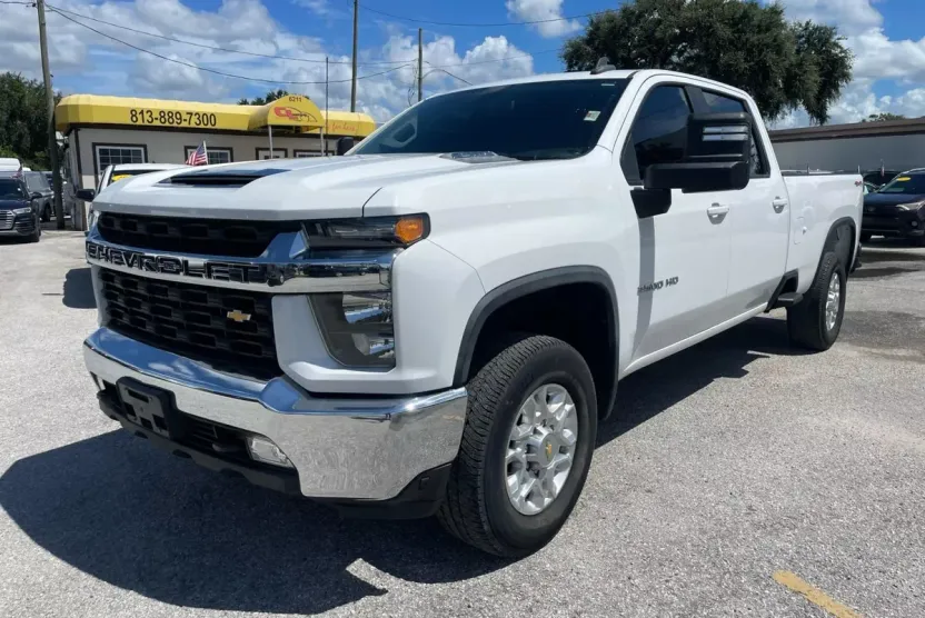 2022 Chevrolet Silverado 2500HD LT photo 1