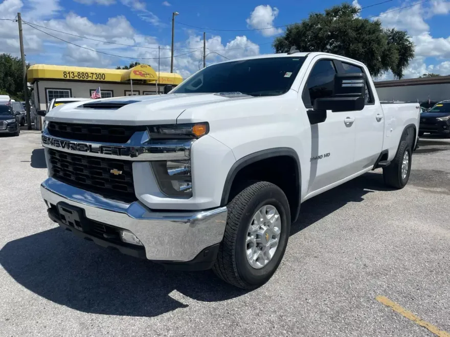 2022 Chevrolet Silverado 2500HD LT photo 1