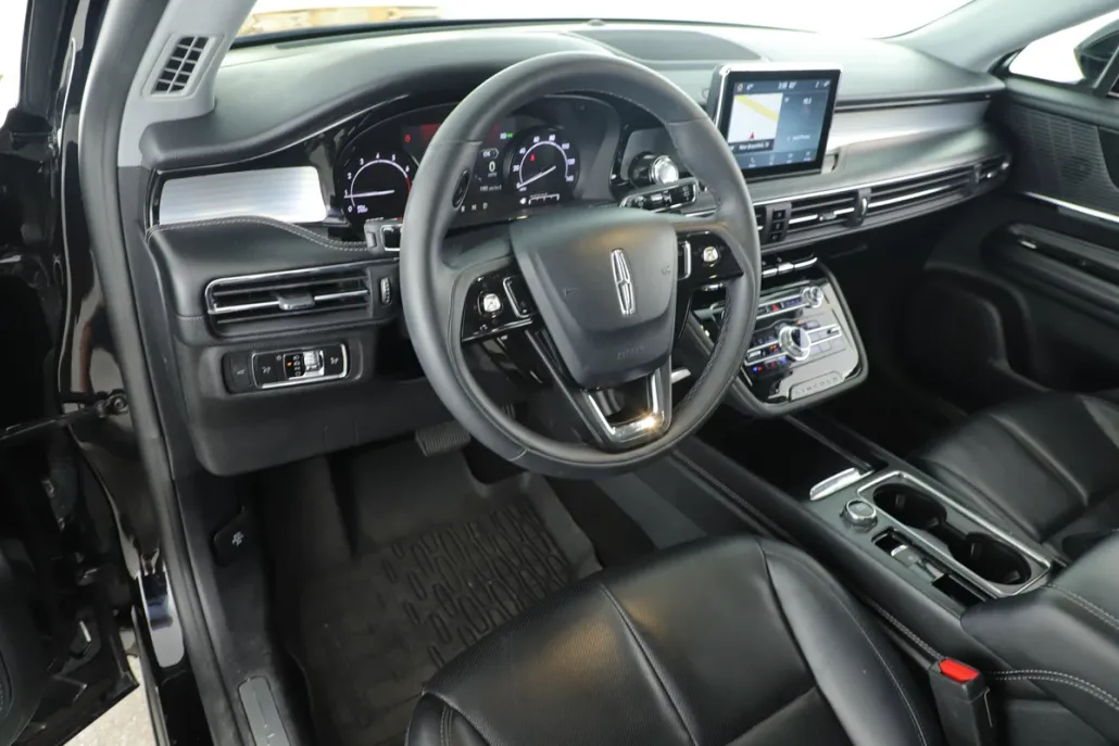 2022 Lincoln Corsair Standard photo 1