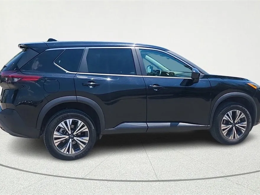 2023 Nissan Rogue SV photo 1