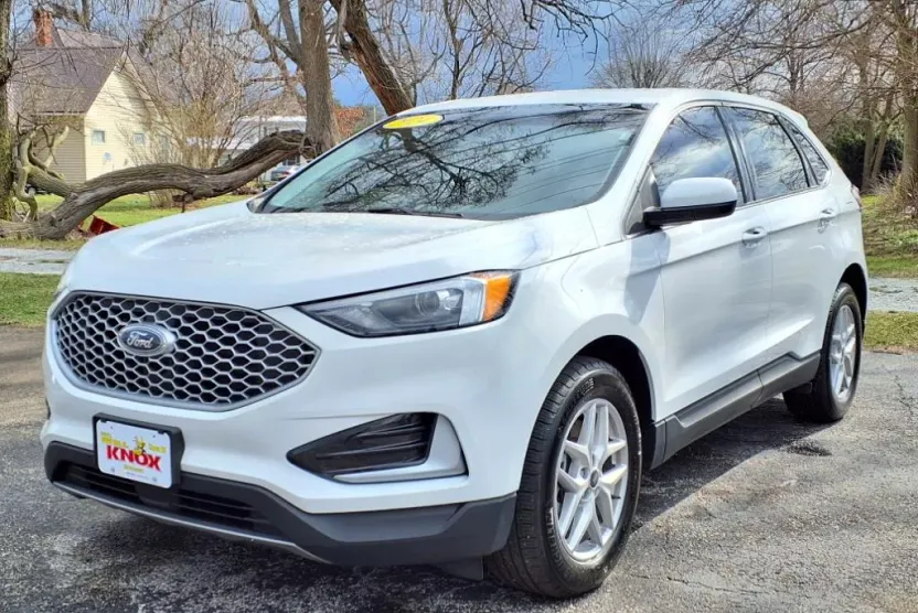 2024 Ford Edge SEL photo 1