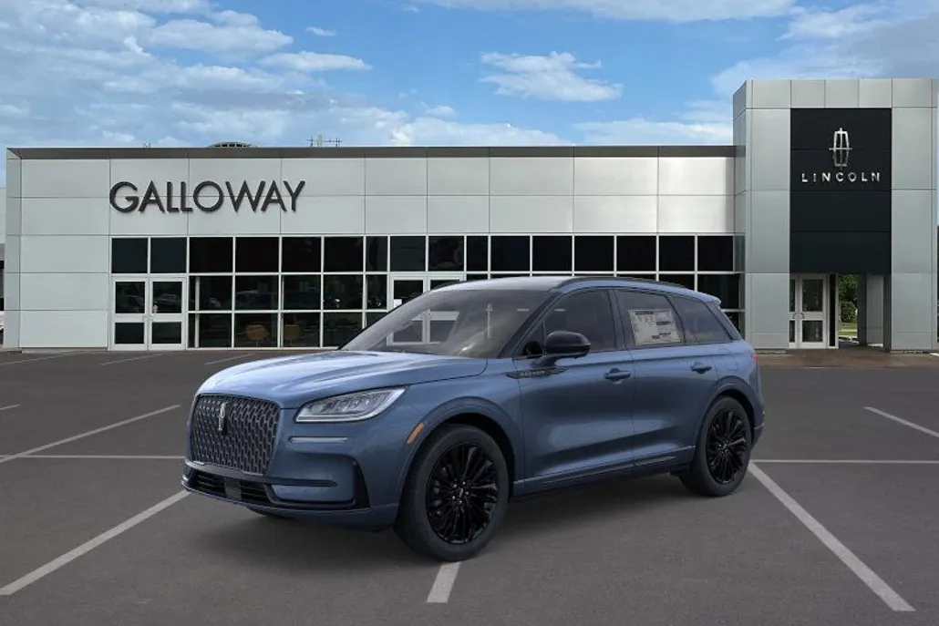 2025 Lincoln Corsair Premiere photo 1