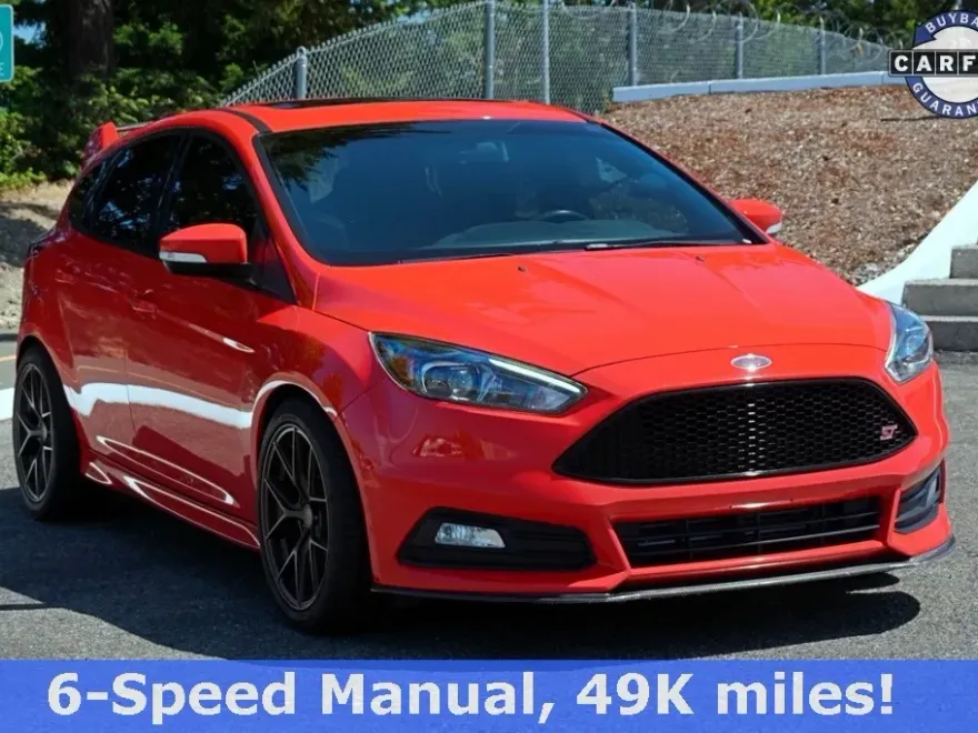2017 Ford Focus ST photo 1