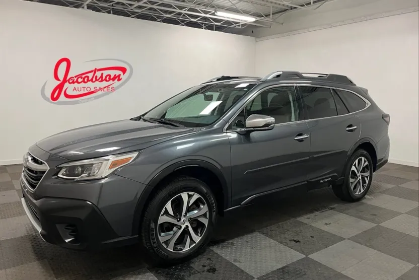 2022 Subaru Outback Touring photo 1