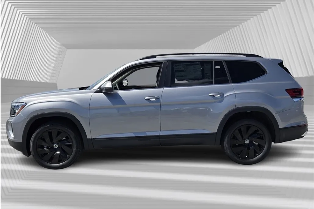 2026 Volkswagen Atlas SE Technology photo 1