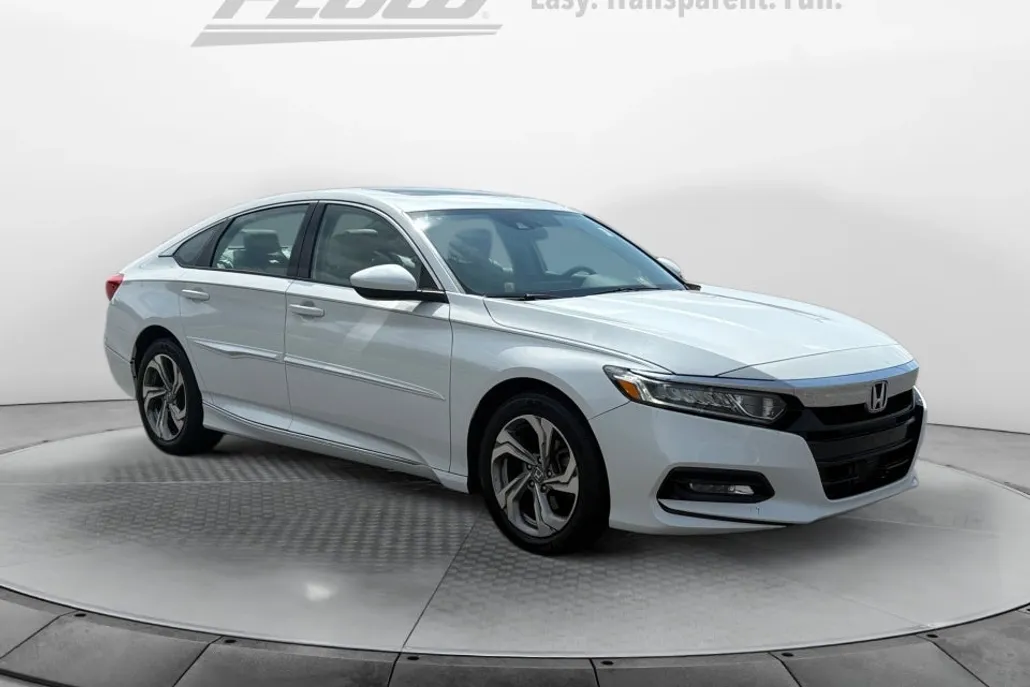 2018 Honda Accord EX photo 1