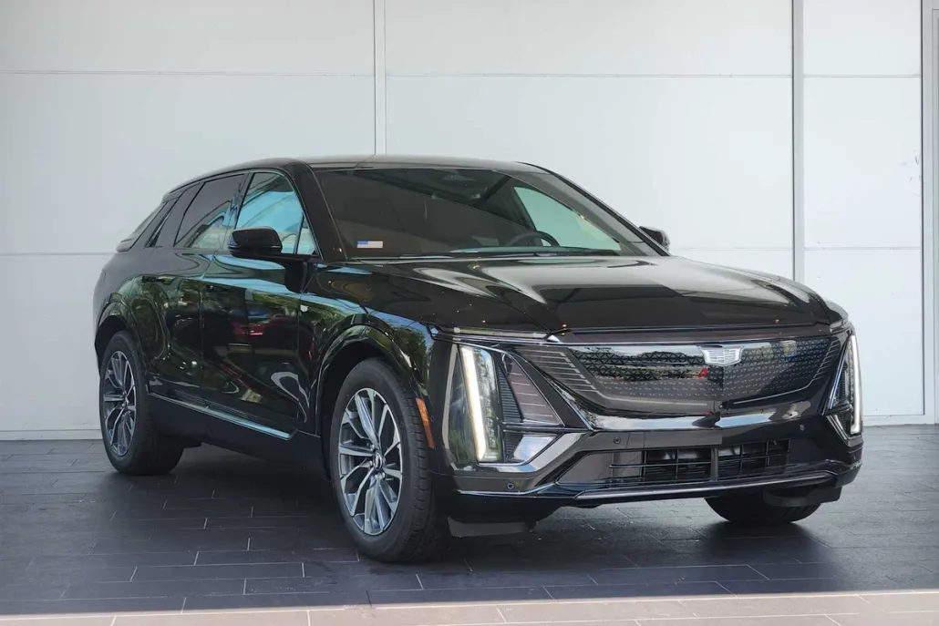 2025 Cadillac Lyriq Sport photo 1