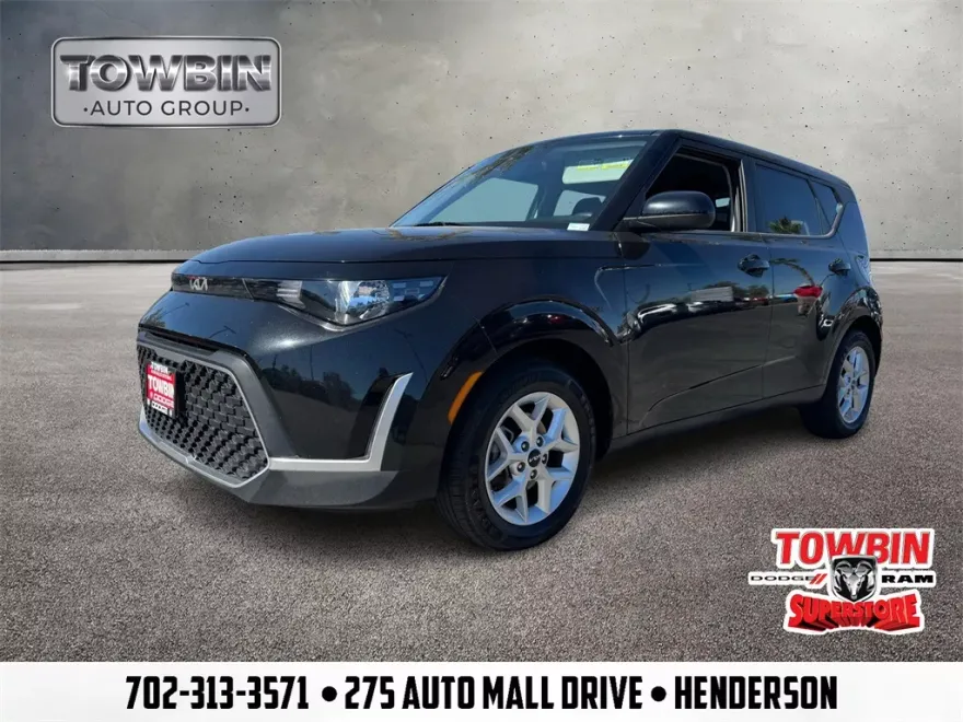 2023 Kia Soul LX photo 1