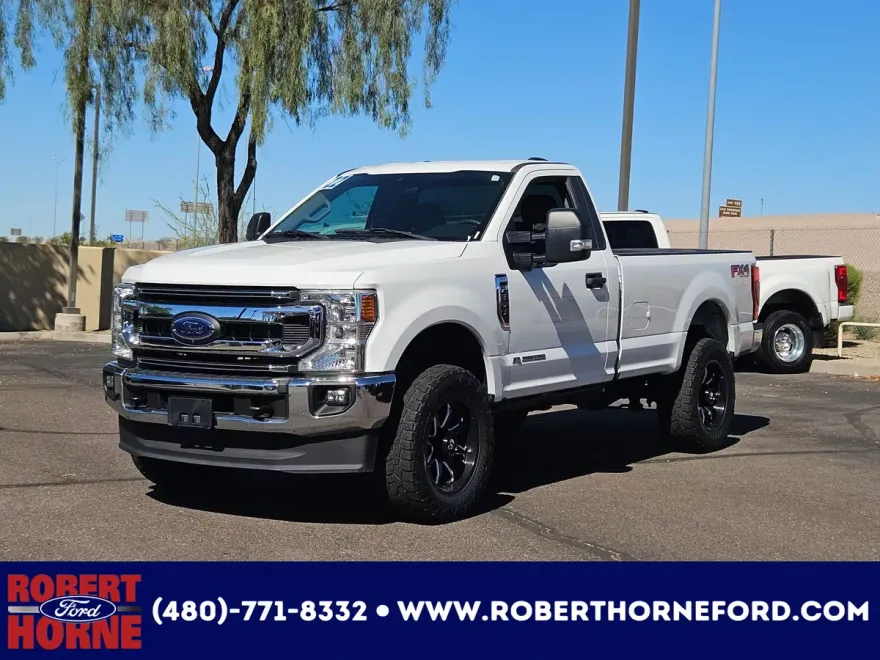 2022 Ford F-350 XLT photo 1