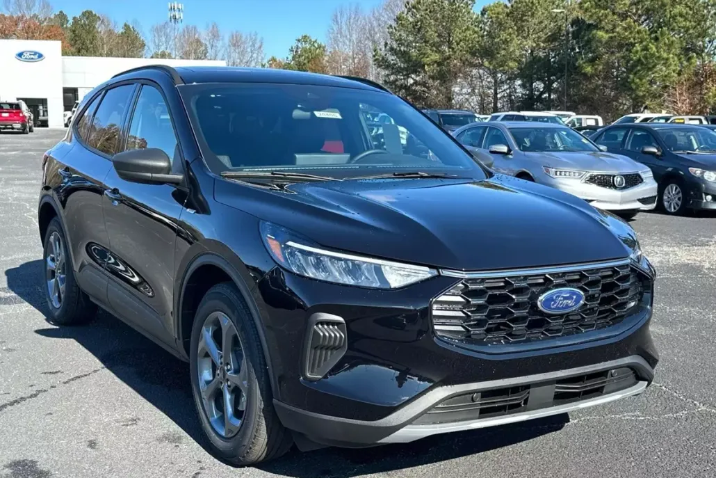 2025 Ford Escape ST-Line photo 1