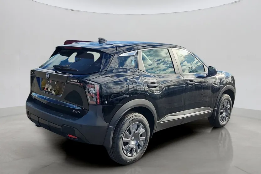 2025 Nissan Kicks S photo 1