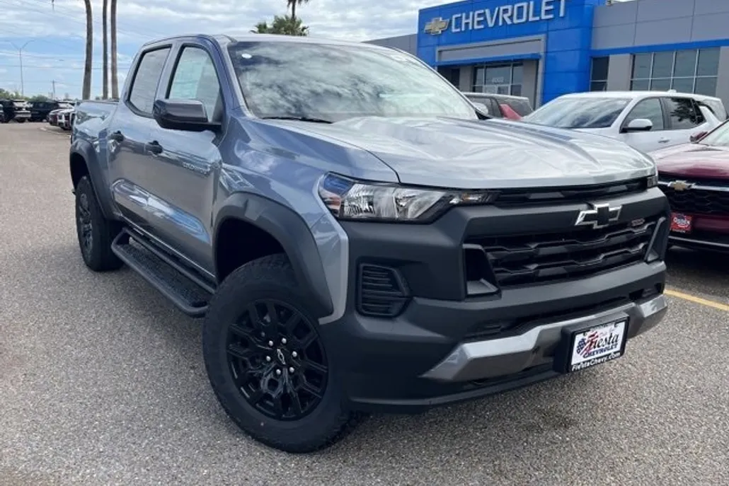 2025 Chevrolet Colorado Trail Boss photo 1