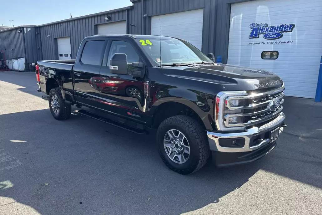 2024 Ford F-350 Lariat photo 1