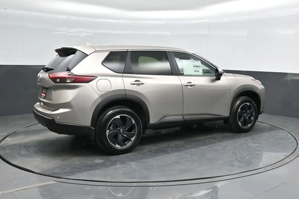 2026 Nissan Rogue SV photo 1