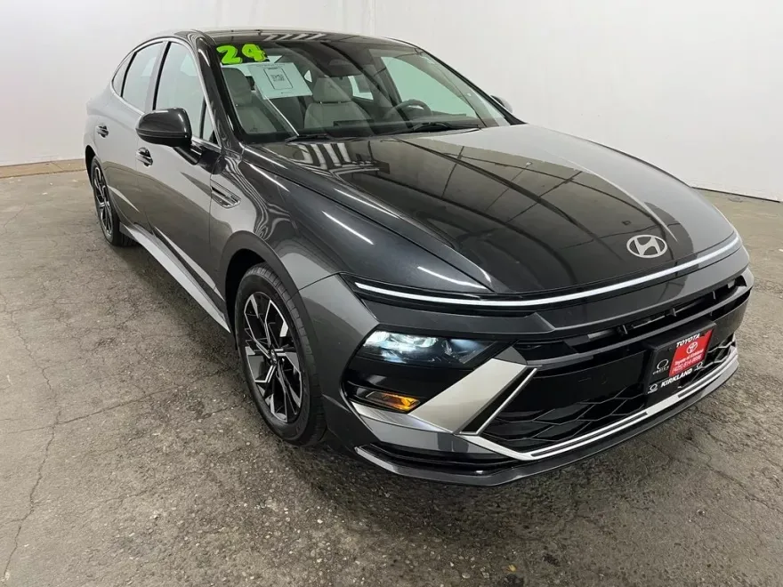 2024 Hyundai Sonata SEL photo 1