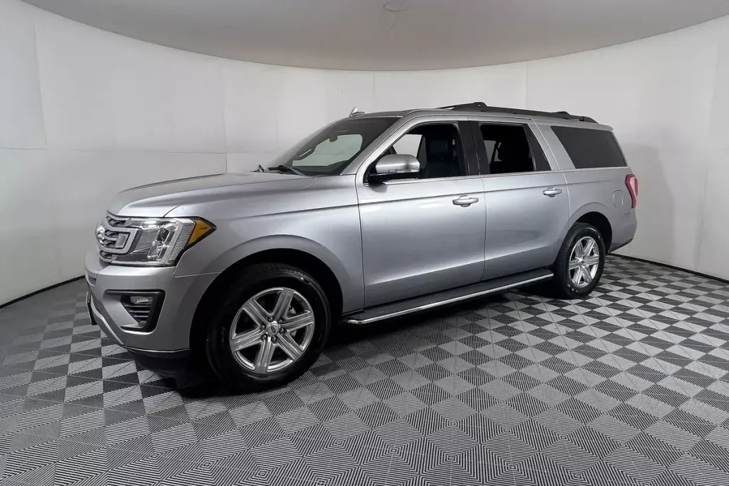2021 Ford Expedition MAX XLT photo 1
