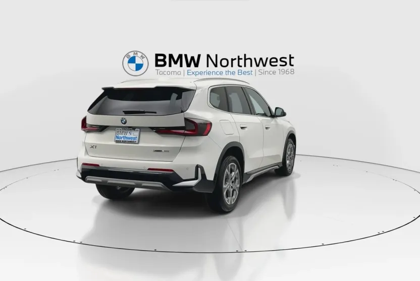 2025 Bmw X1 XDrive28i photo 1