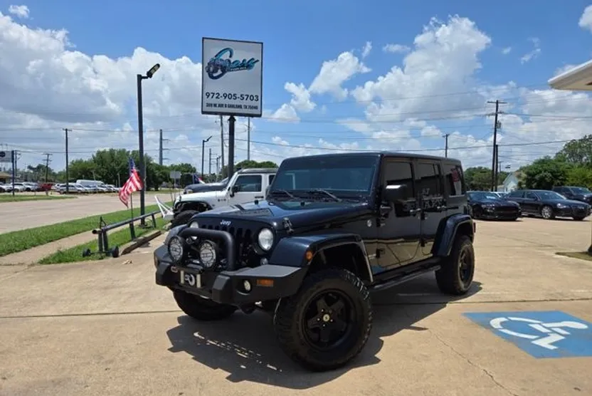 2015 Jeep Wrangler Unlimited Sahara Sport photo 1