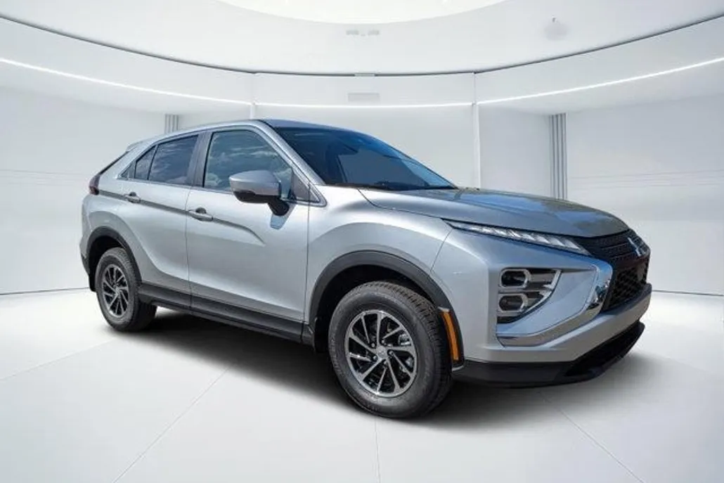 2025 Mitsubishi Eclipse Cross ES photo 1