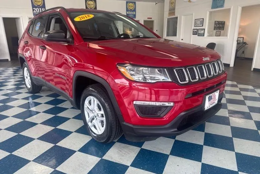 2018 Jeep Compass Sport photo 1