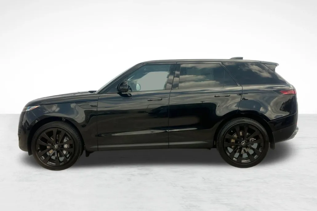 2025 Land Rover Range Rover Sport P360 SE photo 1