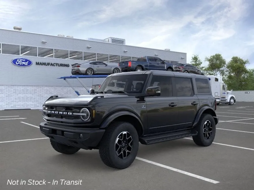 2025 Ford Bronco Outer Banks photo 1