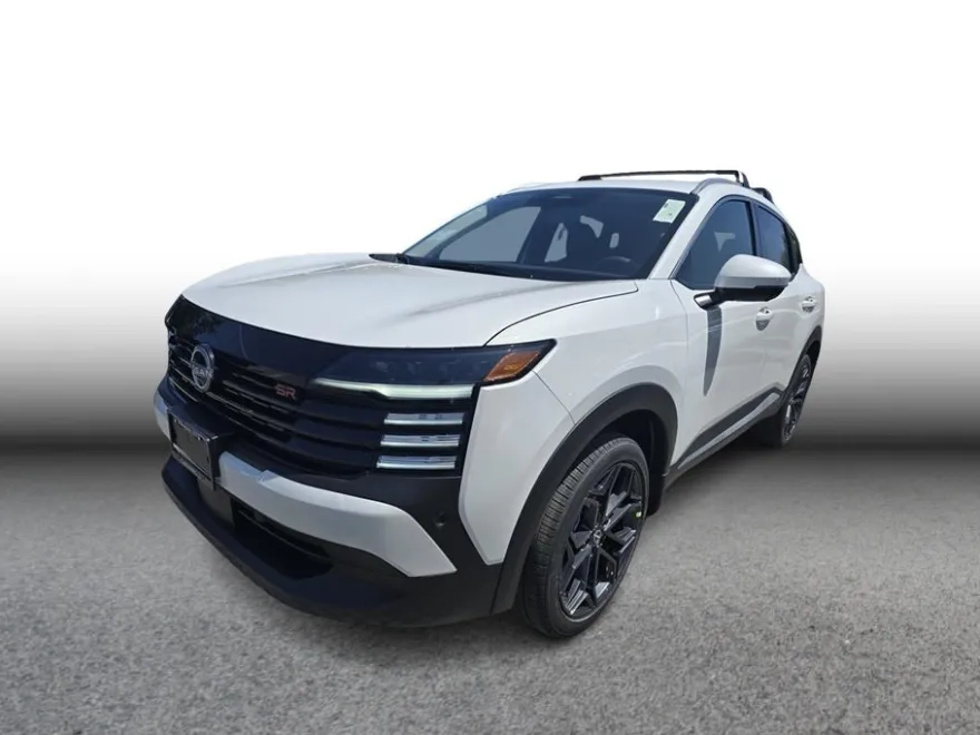 2025 Nissan Kicks SR photo 1