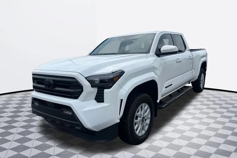 2024 Toyota Tacoma SR5 photo 1