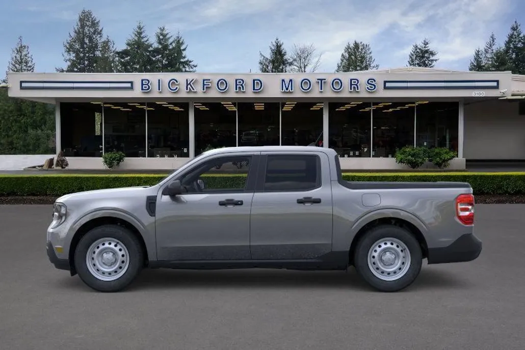 2025 Ford Maverick XL photo 1